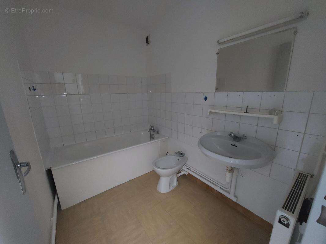 Residence lou souleu, appartement t3 en duplex avec veranda - photo 10