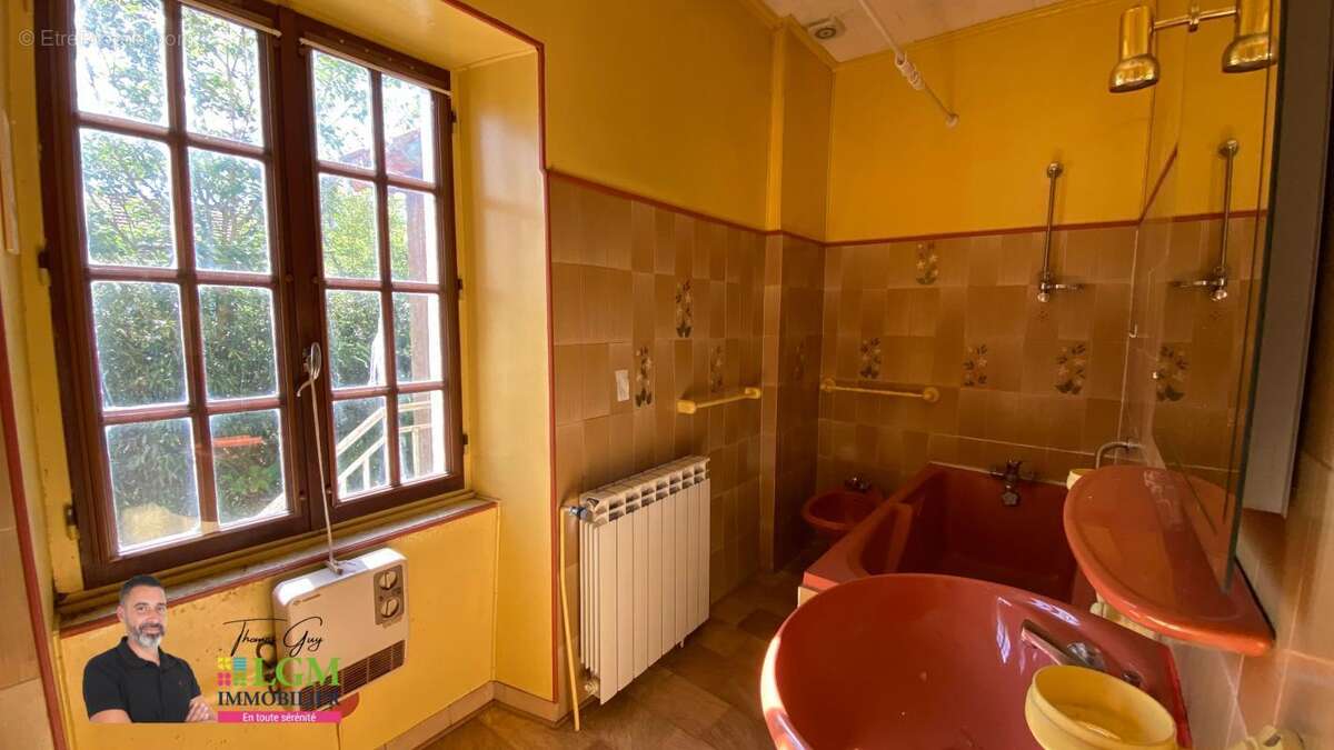 Maison à VEZENOBRES