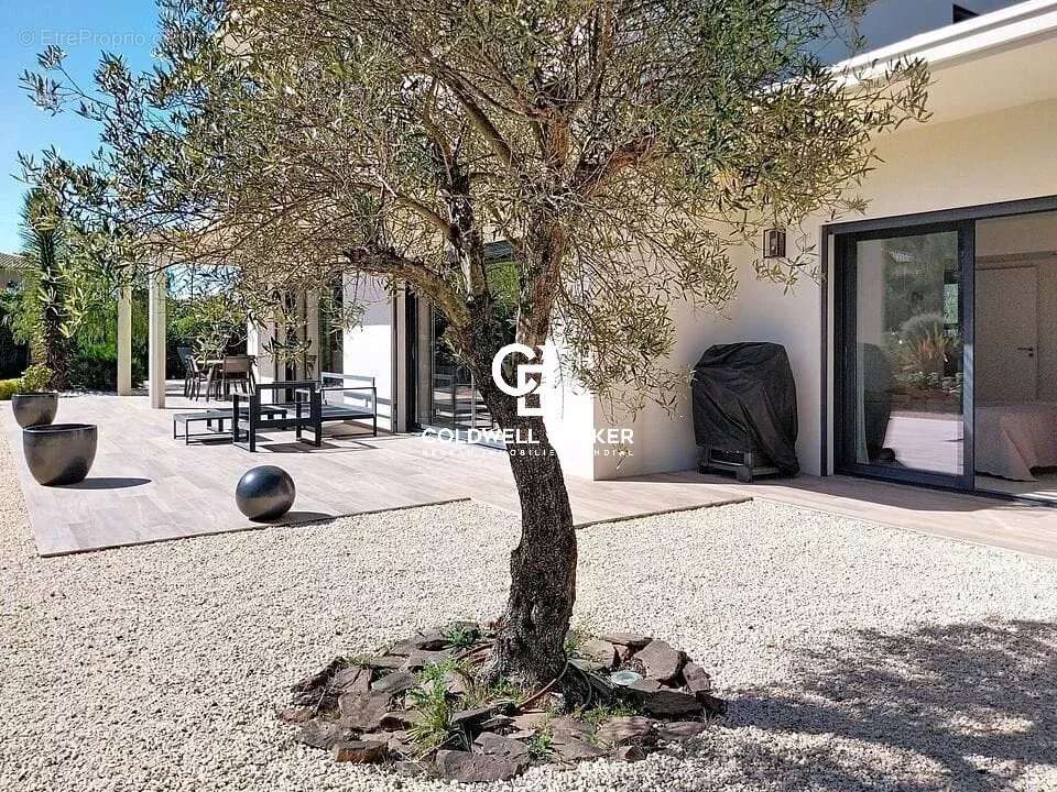 Maison à SAINT-RAPHAEL