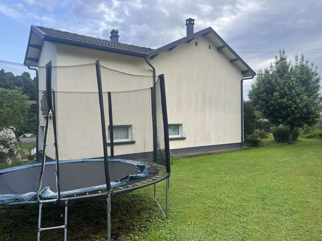 Maison à CHEVRIERES