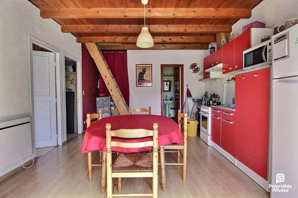 Appartement à JAUJAC