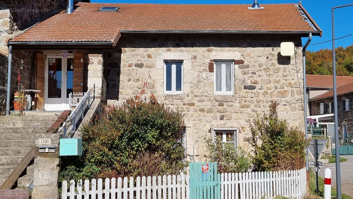Maison à COUCOURON