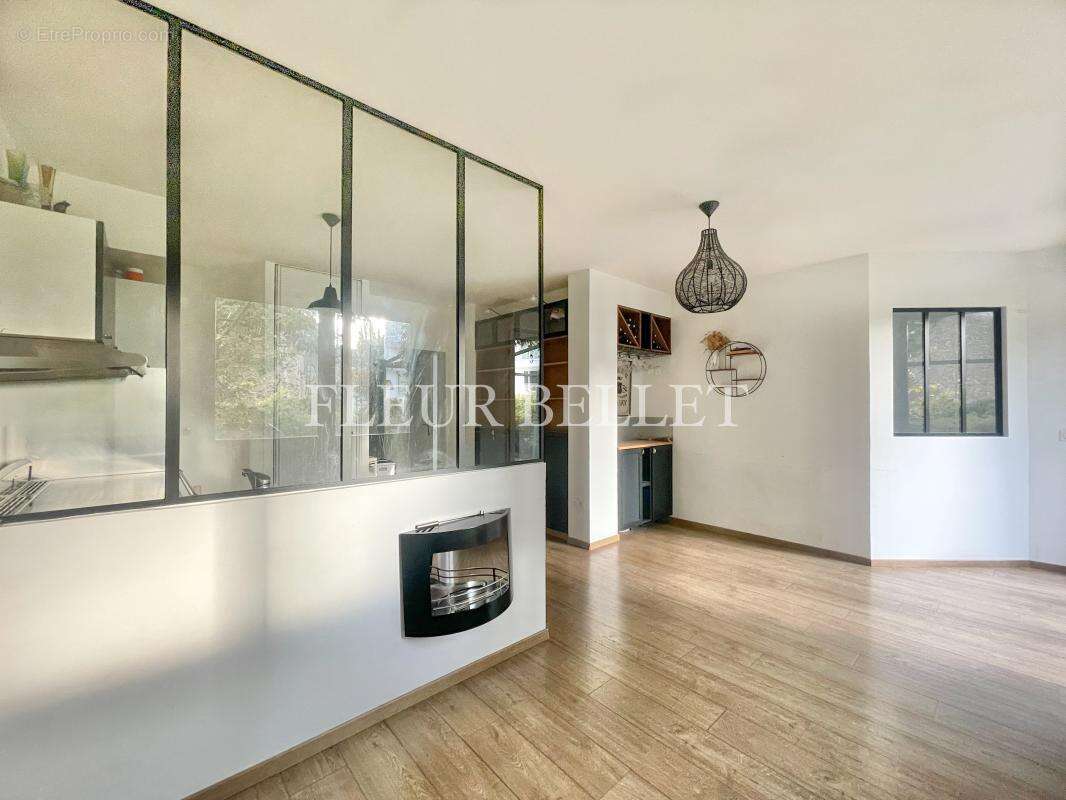 Appartement à ISSY-LES-MOULINEAUX