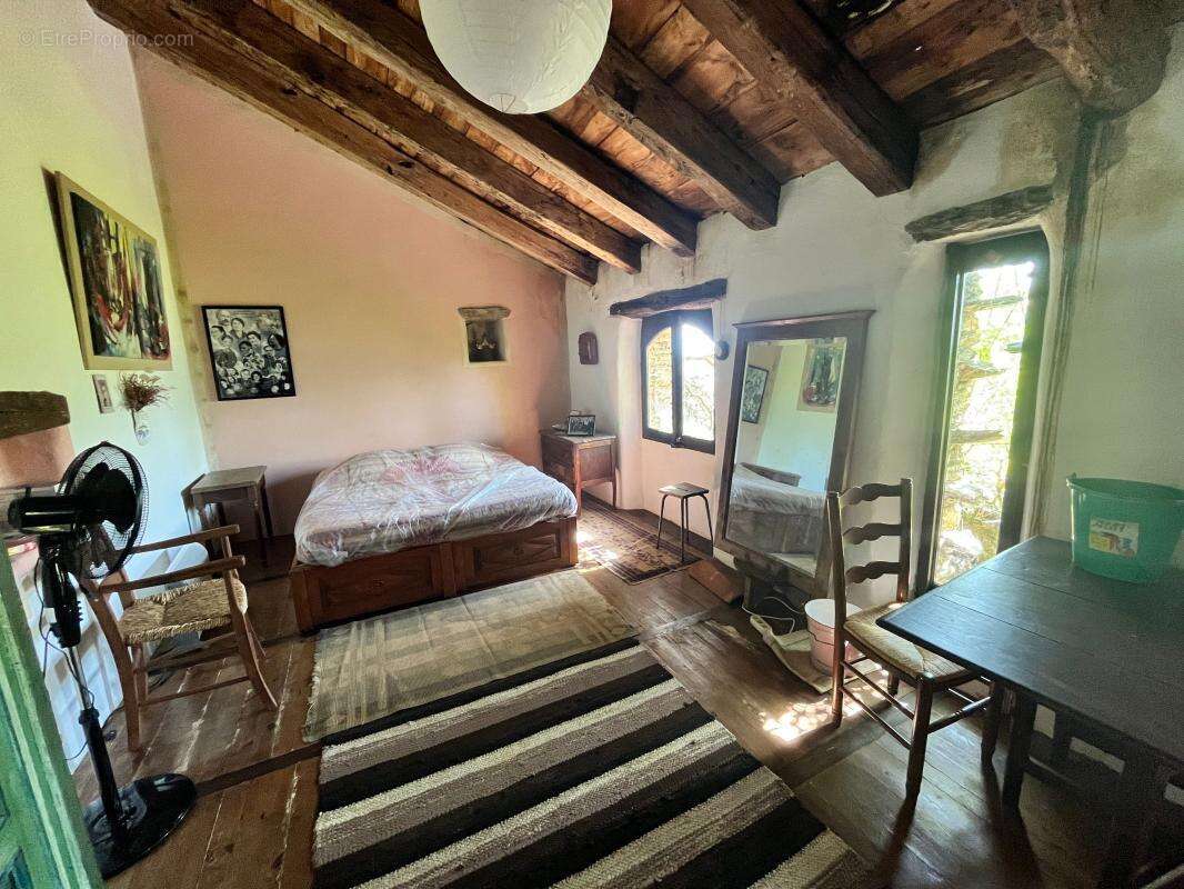 Maison à PONTEILS-ET-BRESIS