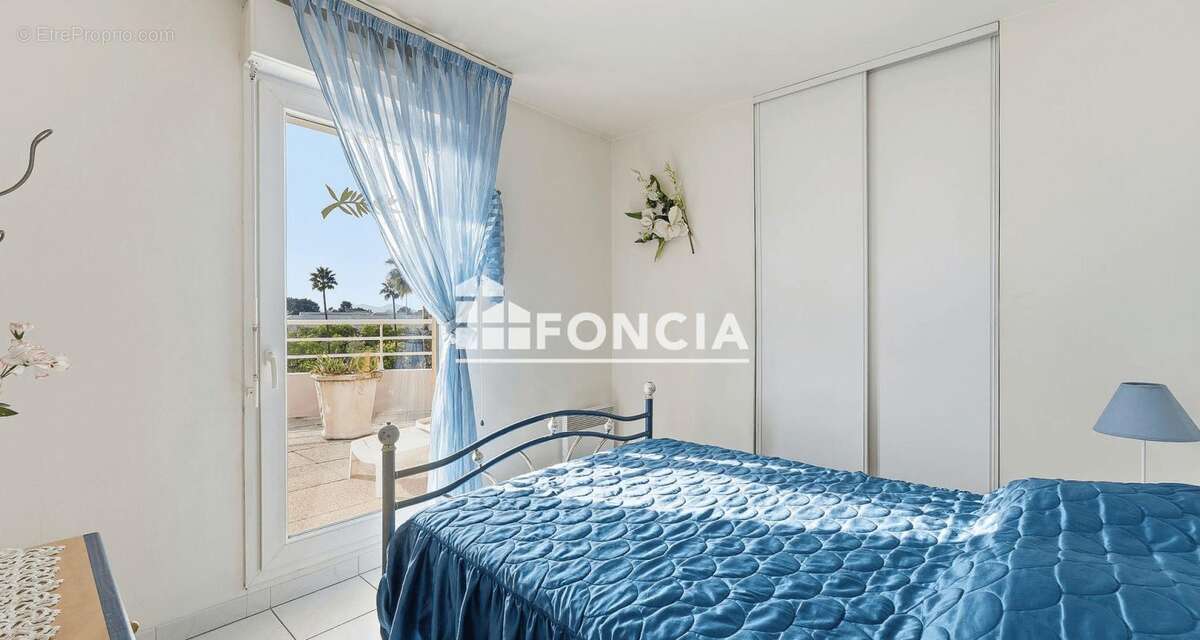 Appartement à LE CANNET