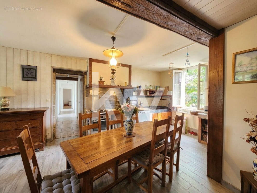 Maison 307 m² à Ouvrouer-Les-Champs  - photo 7