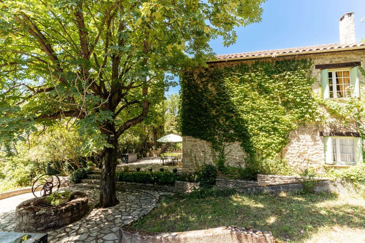 Maison 232 m² à Lamalou-Les-Bains  - photo 3