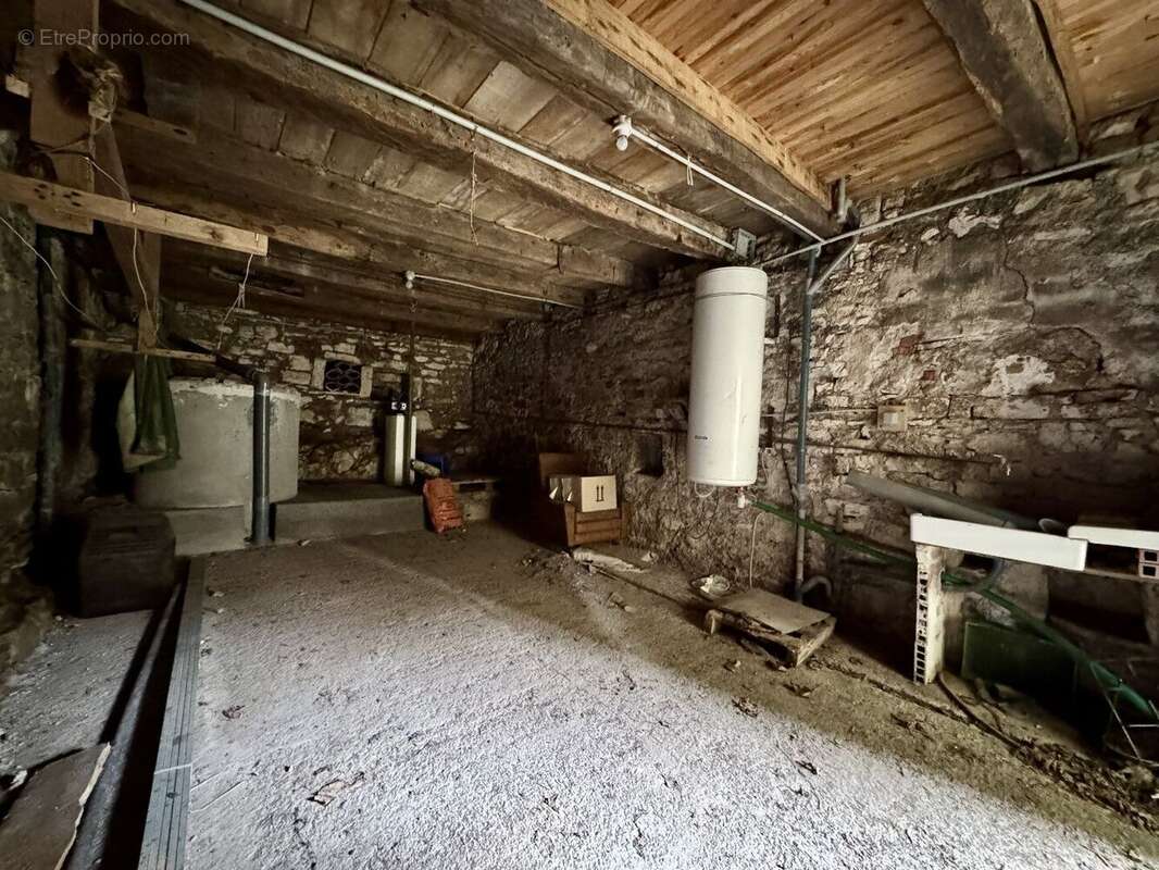 Maison de bourg - 80m2 + atelier - photo 11