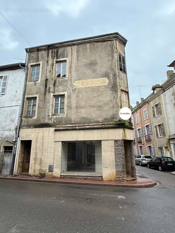 Exclusivité à vendre un immeuble à CHAROLLES (71) - photo 14