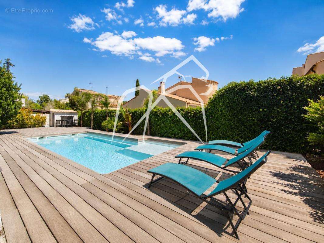 Villa contemporaine de plain-pied  5 Pièces  3 chambres  Lattes (34970) - photo 12
