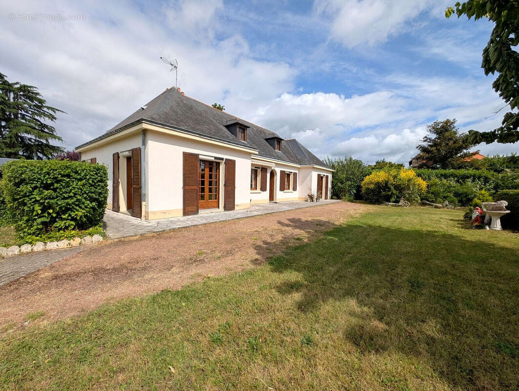 Maison à DOUE-LA-FONTAINE