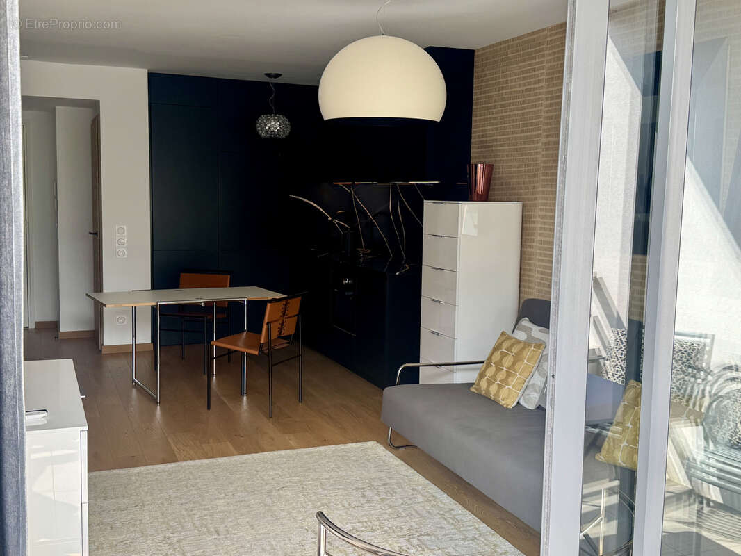Appartement à MARSEILLE-8E
