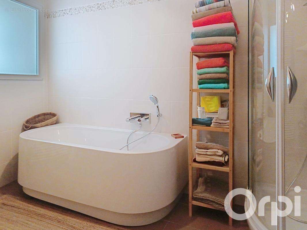 Maison à BALLAINVILLIERS