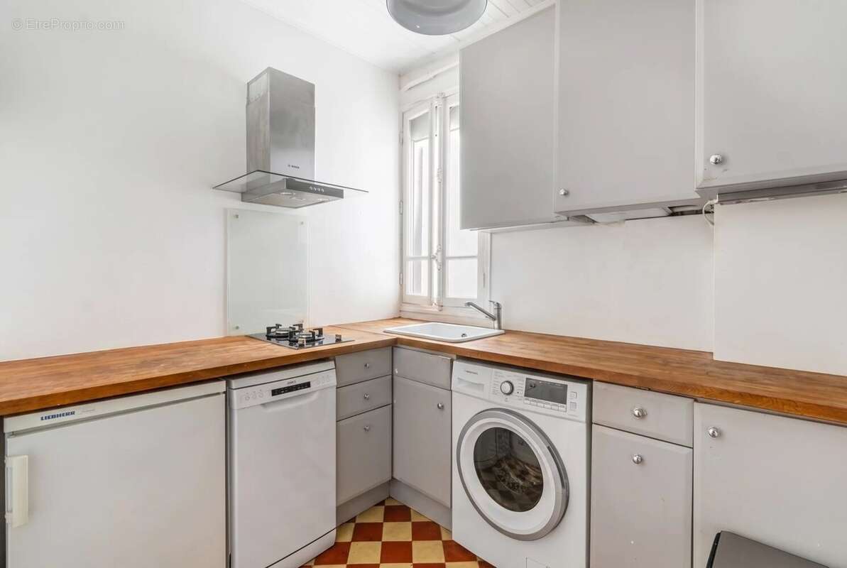 Appartement à LEVALLOIS-PERRET