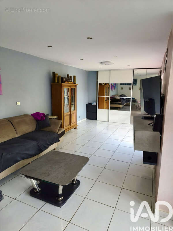 Photo 4 - Maison à GONDECOURT