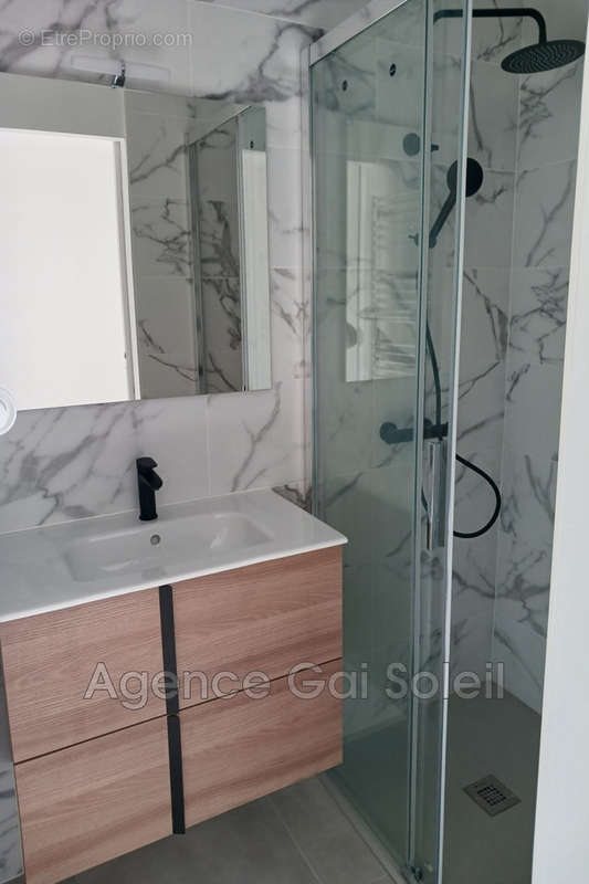 Maison à NISSAN-LEZ-ENSERUNE