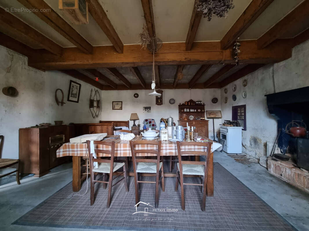 Maison à VASLES