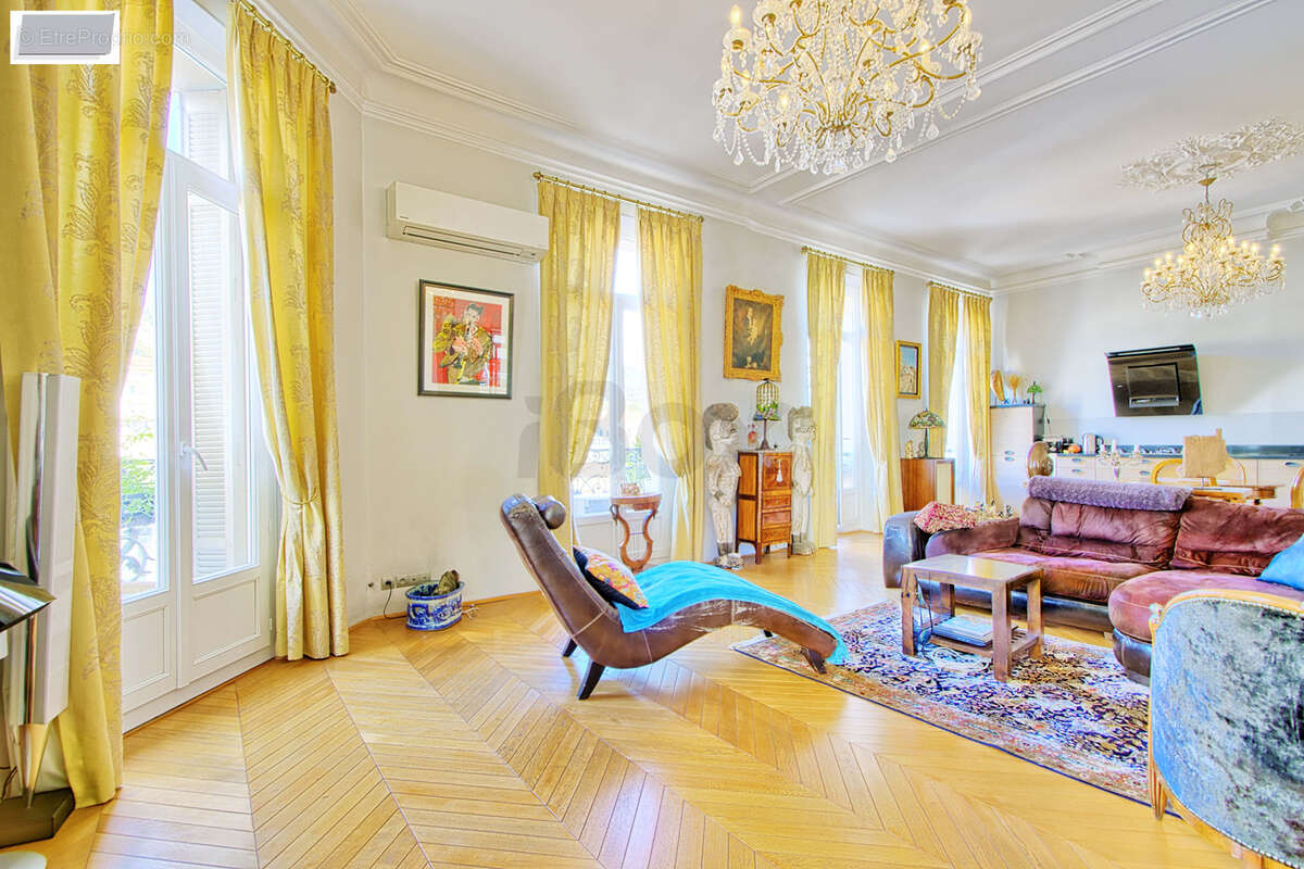 Appartement à TOULON