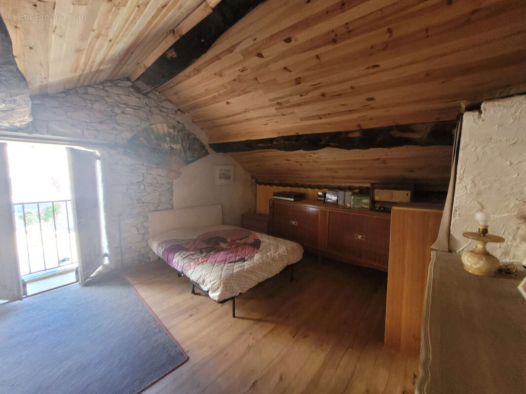 Maison à SAINT-ETIENNE-D&#039;ALBAGNAN