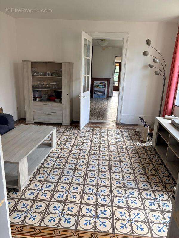 Maison à SAINS-RICHAUMONT