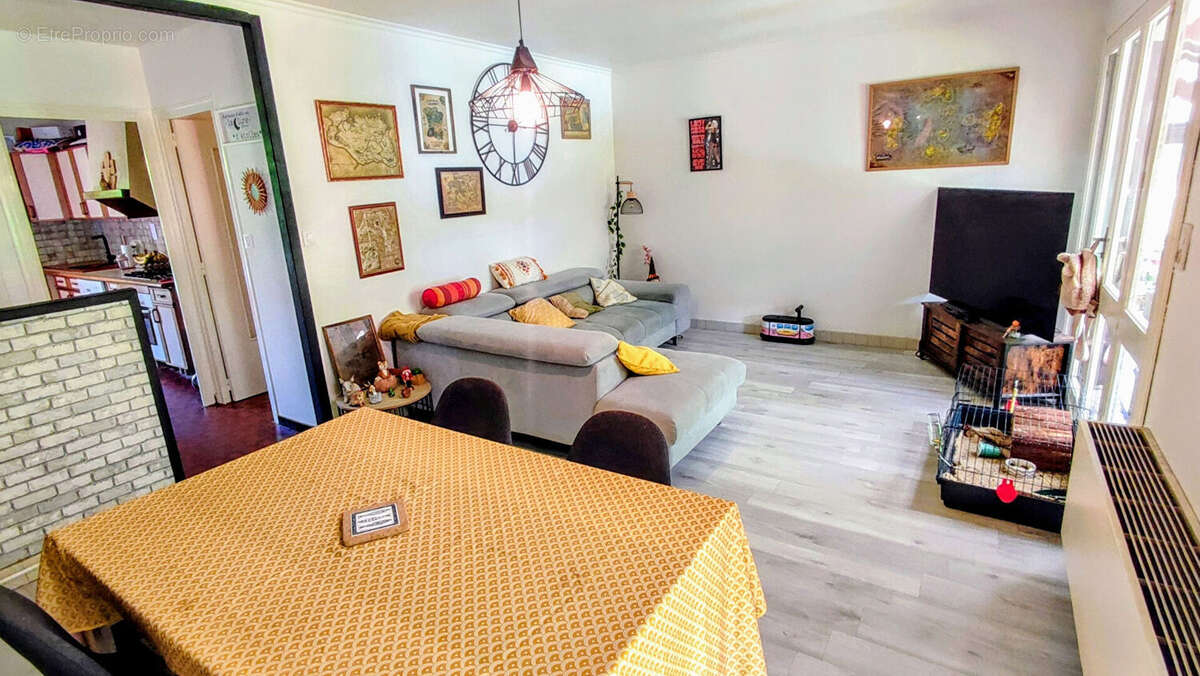 Maison à SAINT-PIERRE-DU-MONT