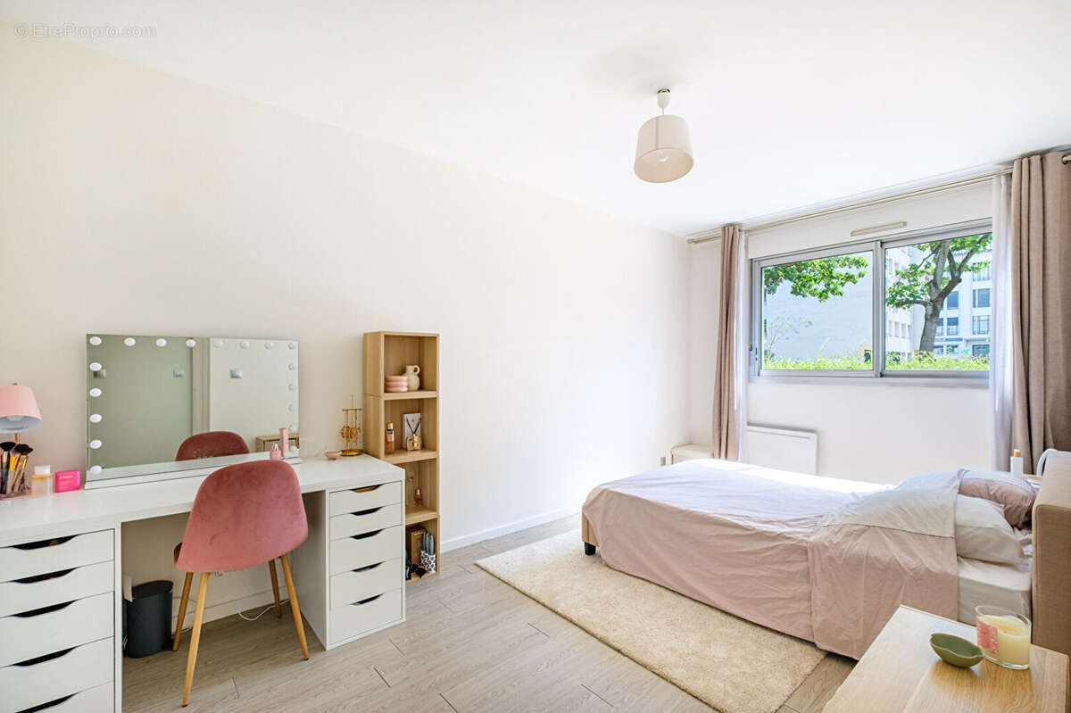 Vente appartement 74 m2 de calme et de lumière - photo 5