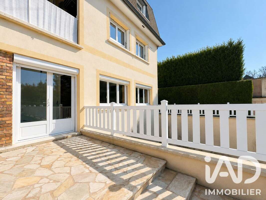 Appartement 64 m² à D'huison-Longueville  - photo 7