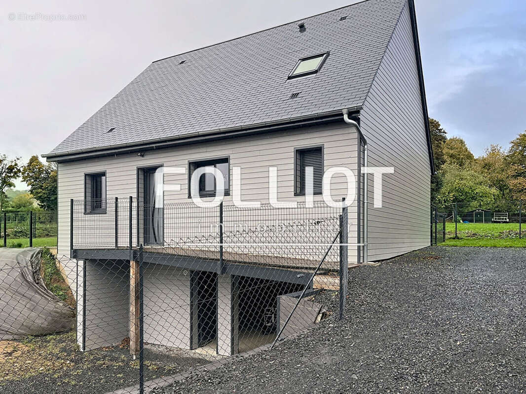 Maison à CLECY