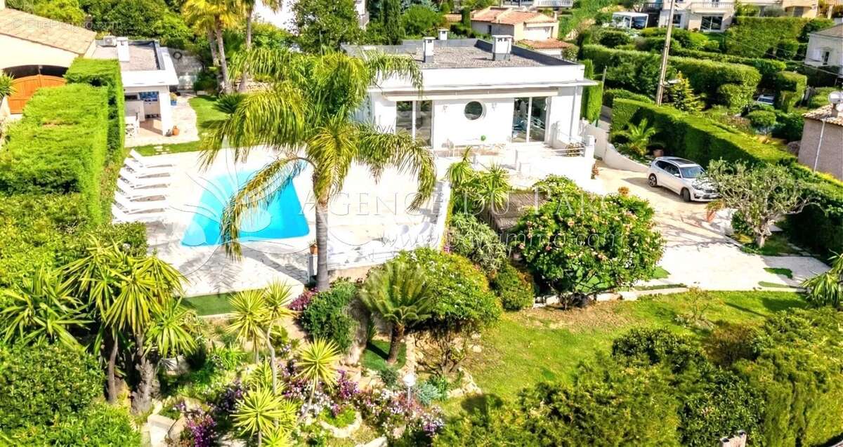 Elégante villa avec vue mer époustouflante! - photo 2