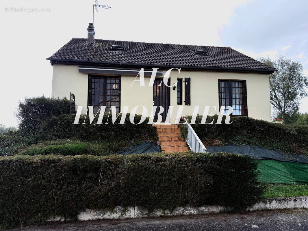 Maison à COLOMBIERS