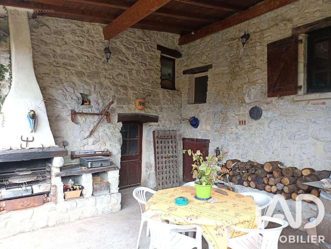 Maison 146 m² à Saint-Thome  - photo 8