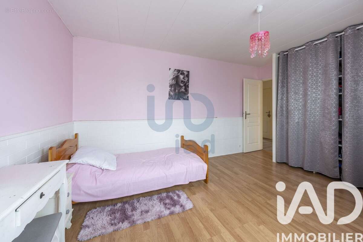 Photo 8 - Maison à LIEUSAINT