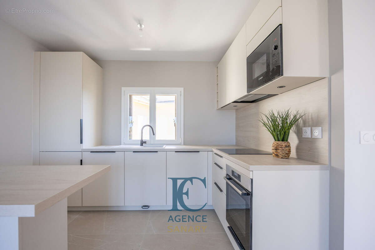 Appartement à SANARY-SUR-MER
