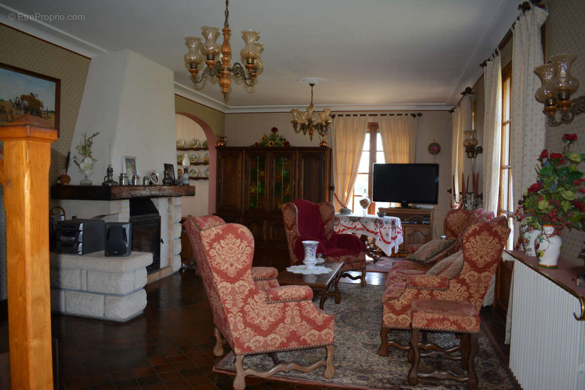 Maison à SAINT-QUENTIN