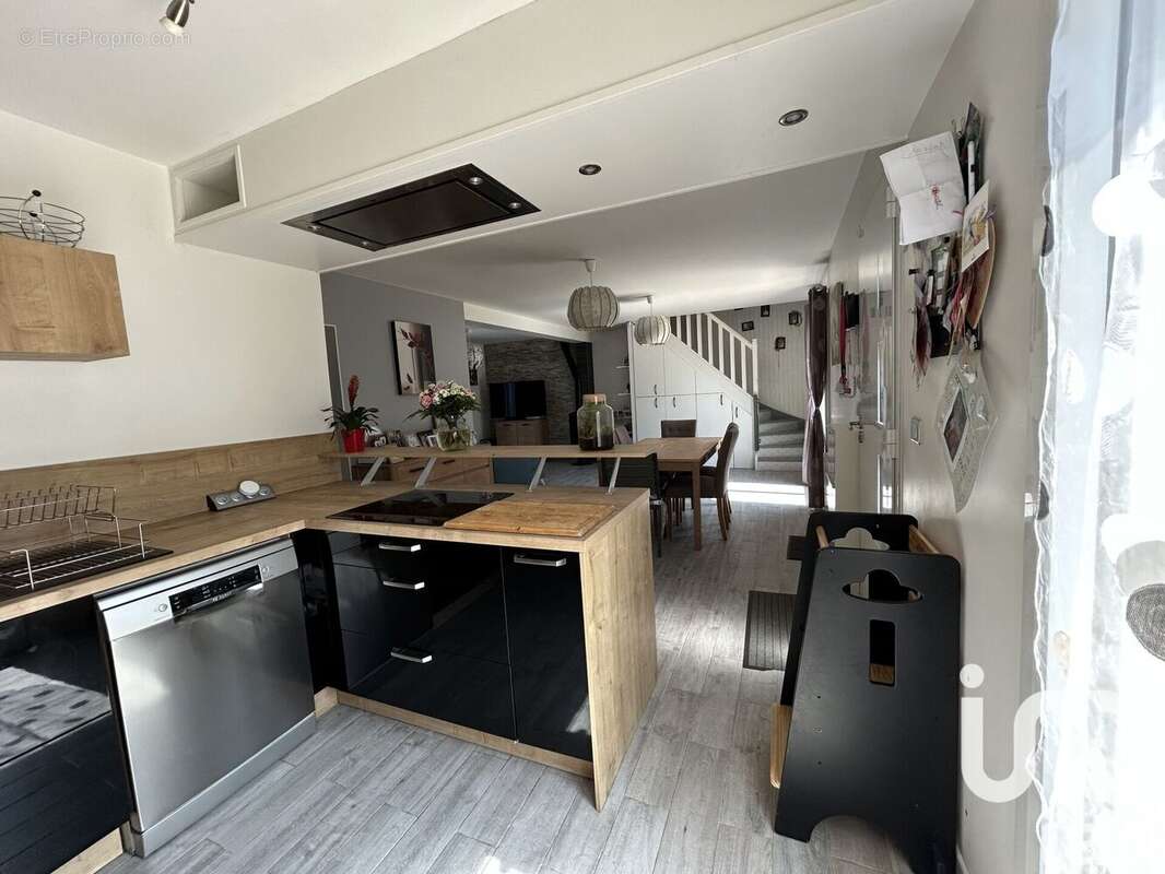 Photo 4 - Maison à AINCOURT