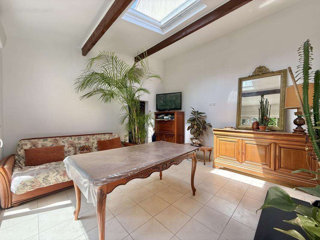 Maison 100 m² à Cachan  - photo 8