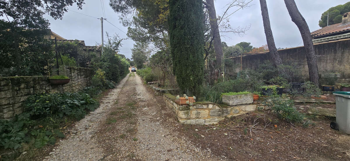 Maison à CHATEAUNEUF-DE-GADAGNE