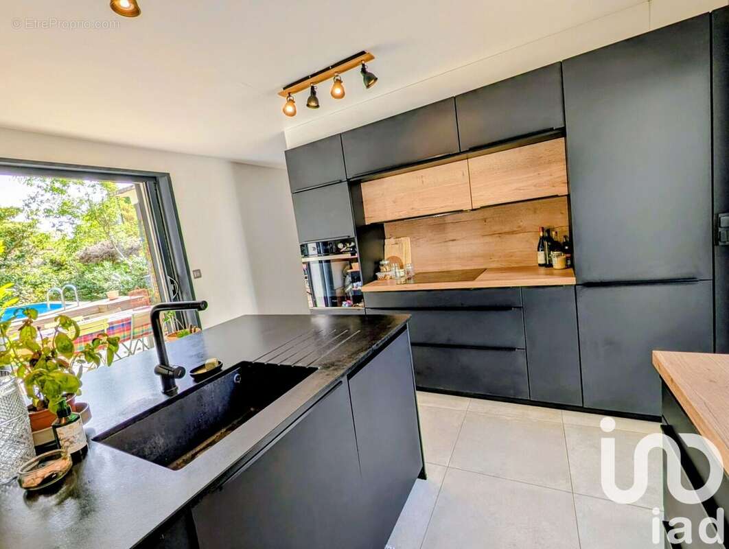 Photo 6 - Maison à SORGUES