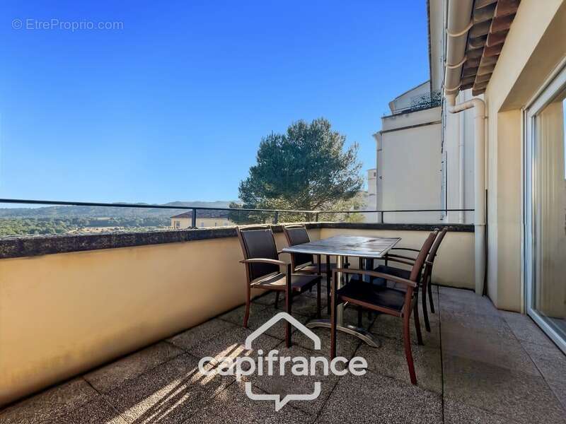 Appartement à MALLEMORT