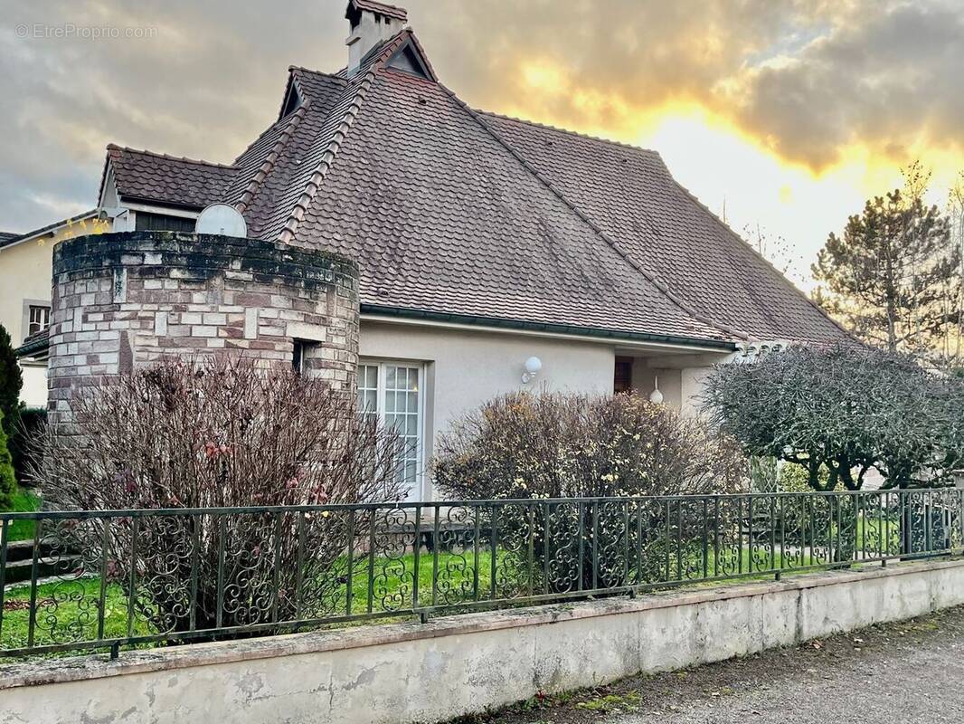 Maison à LUXEUIL-LES-BAINS