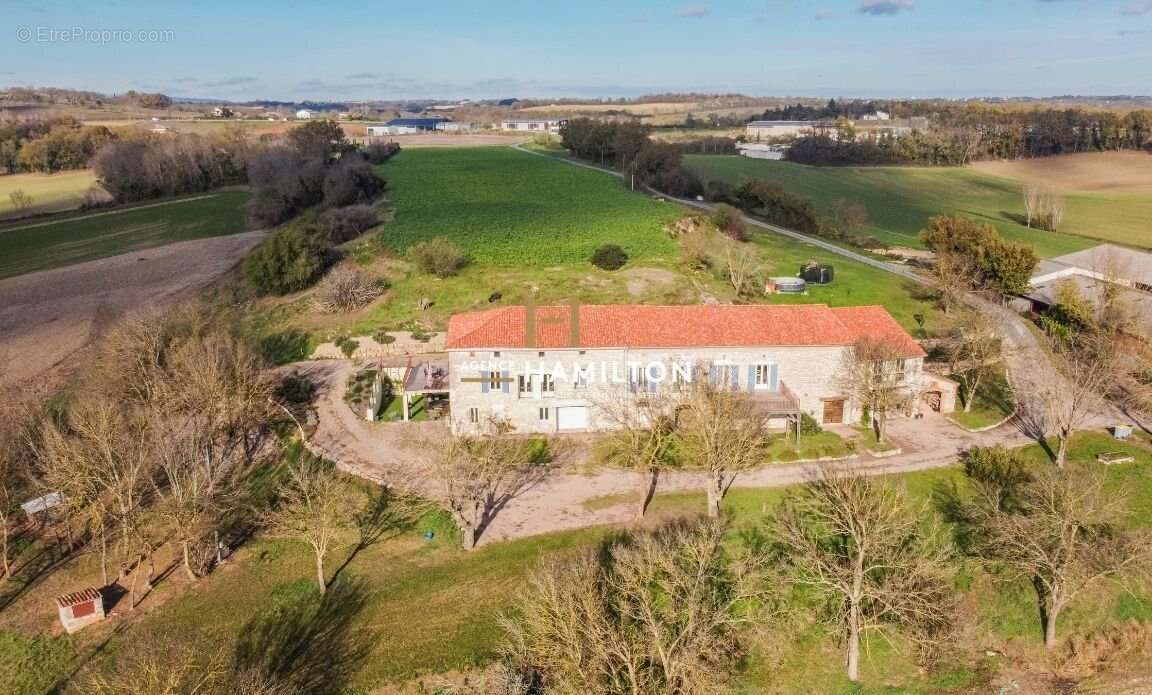 Maison à SAINTE-CROIX