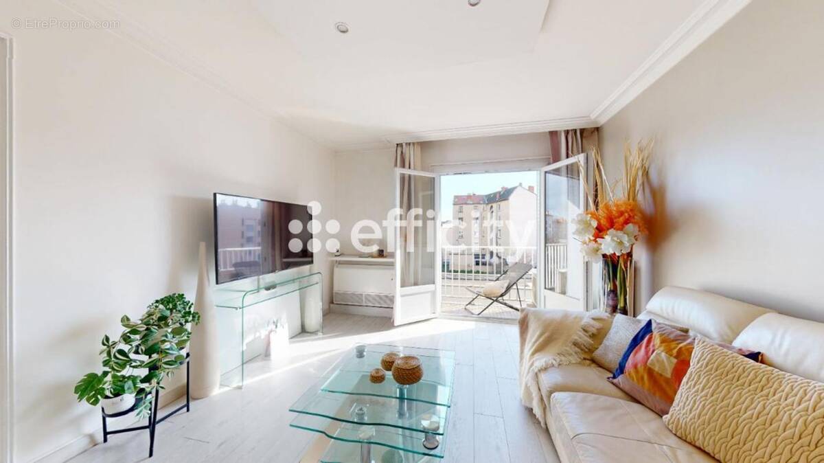 Appartement à LYON-6E