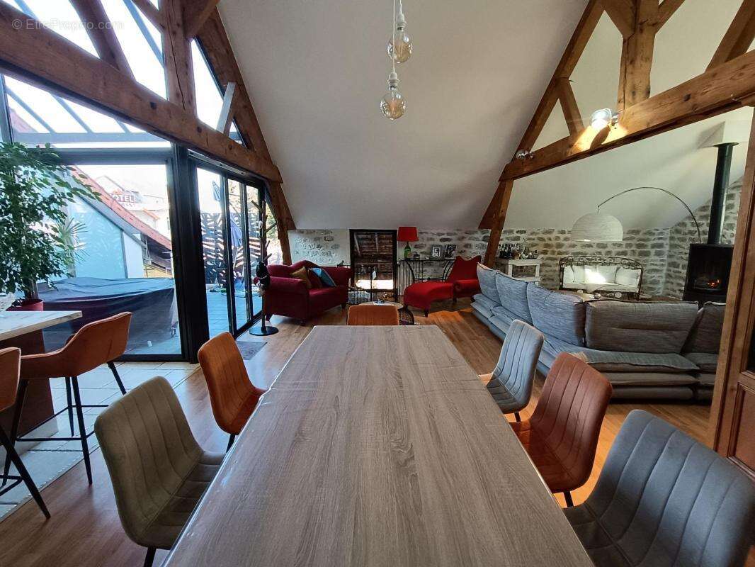 Maison à PARAY-LE-MONIAL