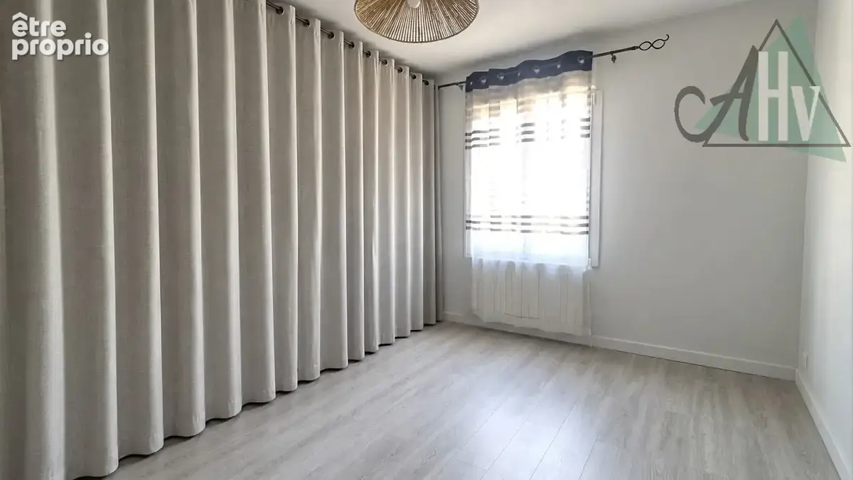 VOULX 77 - Maison familiale avec 5 chambres et jardin - photo 10