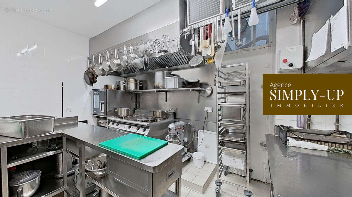 Commerce à PARIS-20E