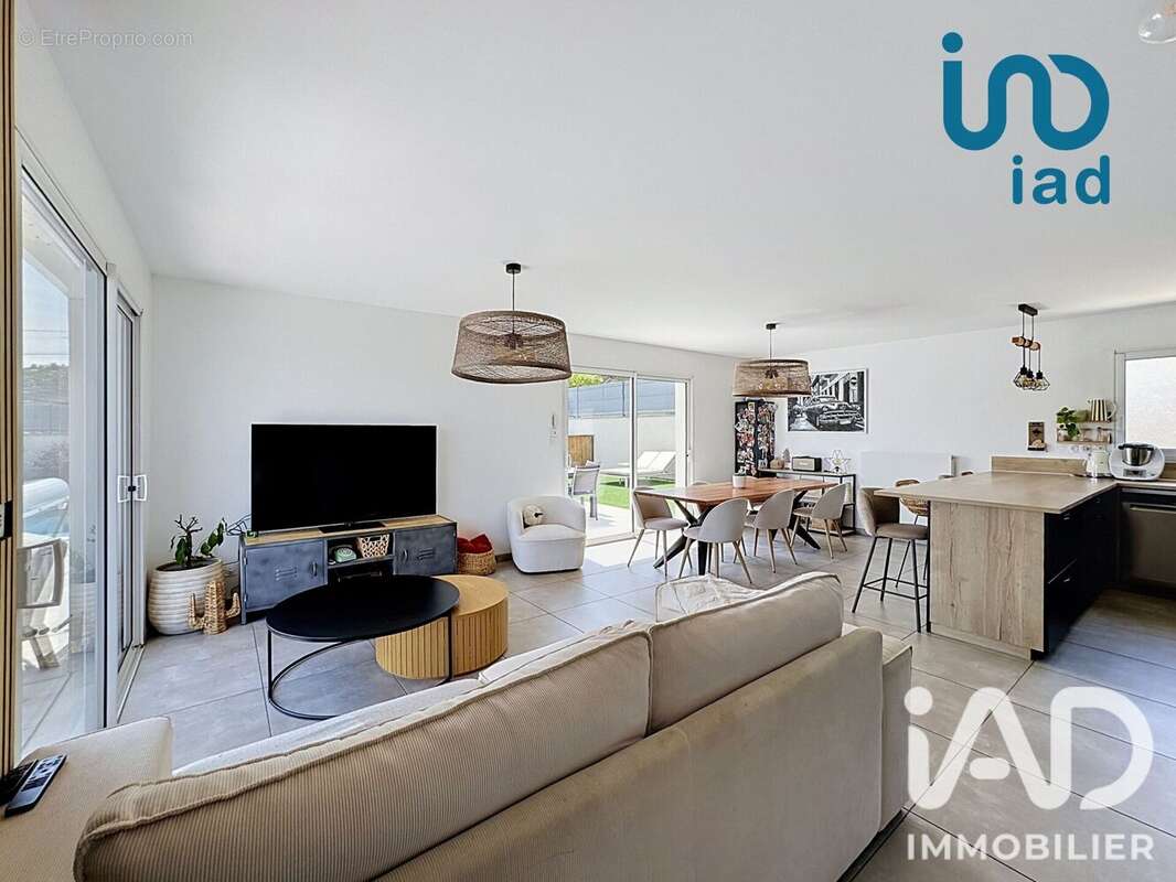 Maison 116 m² à Peaugres  - photo 5