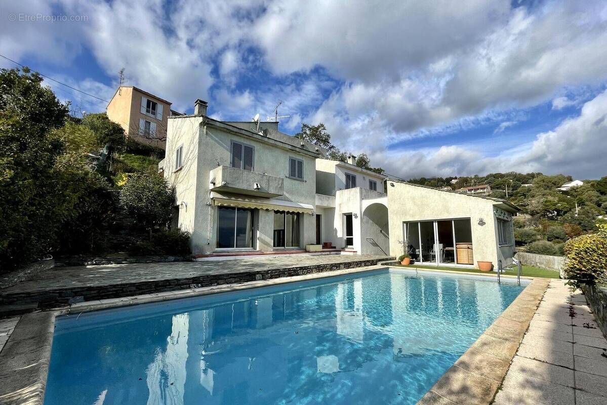 Maison T5 avec piscine, pool house et garage - Maison à SANTA-MARIA-DI-LOTA