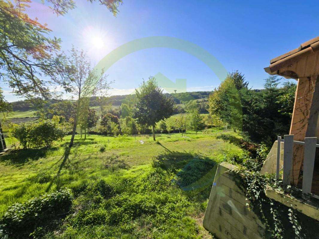 Maison à SAINT-GEORGES-DES-AGOUTS