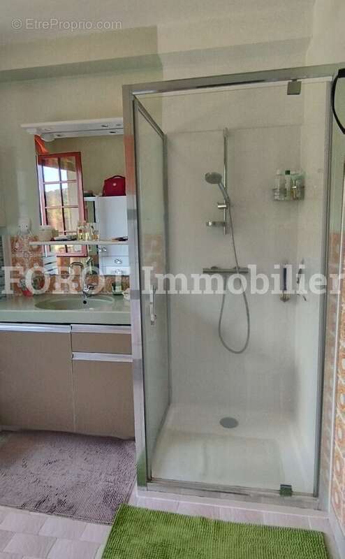 Maison à SAINT-MARTIN-DE-VALAMAS