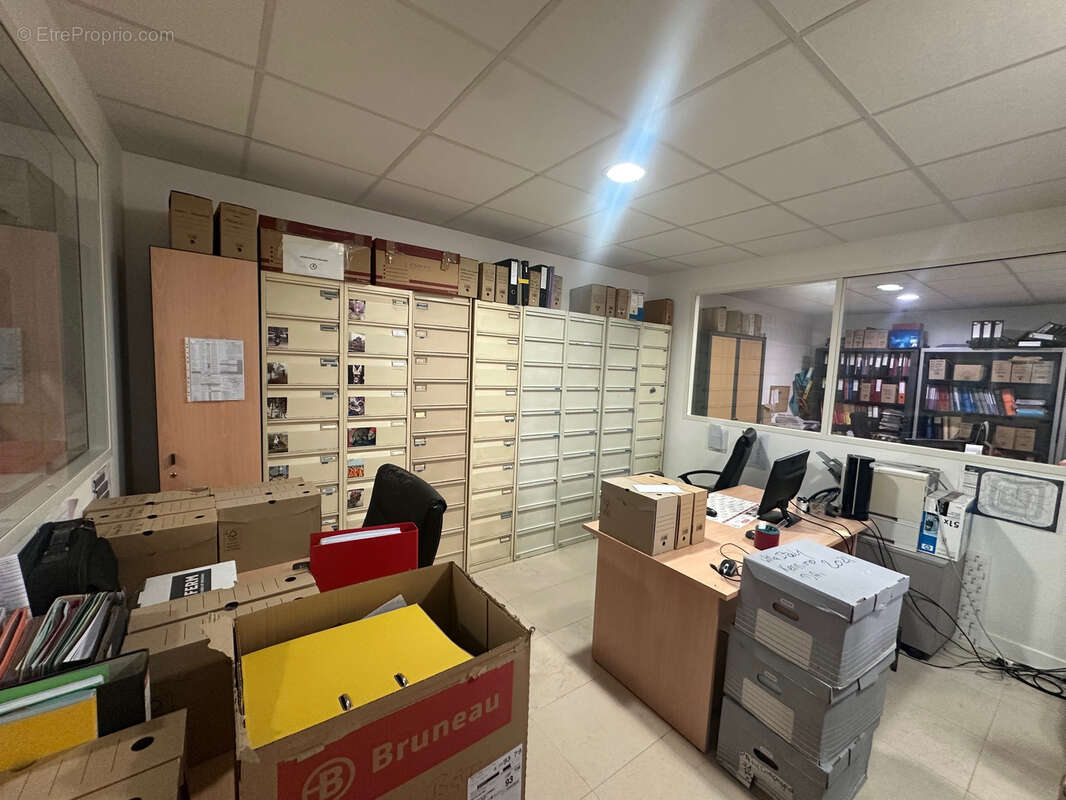 Commerce à LE RAINCY